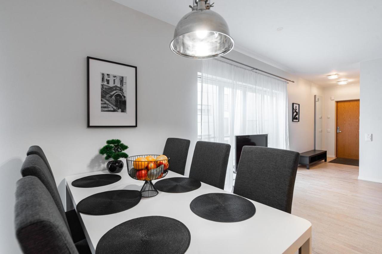 Airhome - Black&White Tallinn Exterior photo